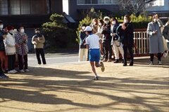 05_R.JPG