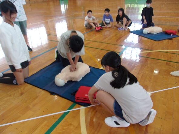 http://www.kitashitara.jp/taguchi-el/100_1297.JPG
