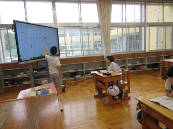 http://www.kitashitara.jp/taguchi-el/21f729b1b1576884510d6439ddf7fc28e3729bf9.JPG