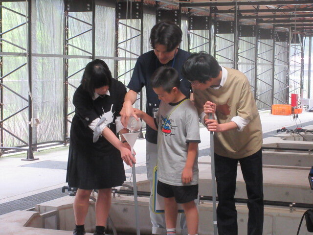http://www.kitashitara.jp/taguchi-el/24c66ee0e32a1538c94b2cdf61495179a4922395.JPG