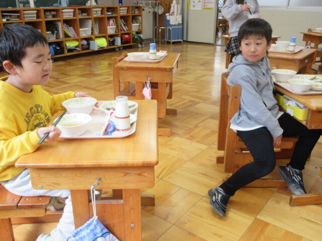 http://www.kitashitara.jp/taguchi-el/28bf09b4141b2bf404c5e85b2bb30f06e5377294.JPG