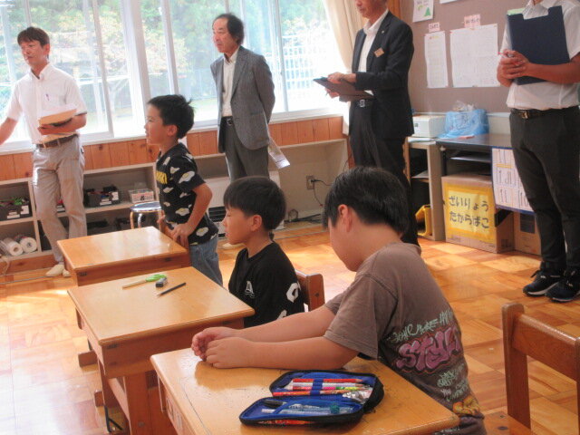 http://www.kitashitara.jp/taguchi-el/2c91a4670b7f27d61d71600d6e6011539cb19bdc.JPG