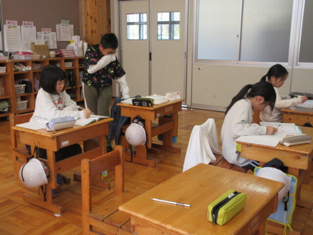 http://www.kitashitara.jp/taguchi-el/304edfbb4ca830d8204ba1da6619b94b898cf14f.JPG