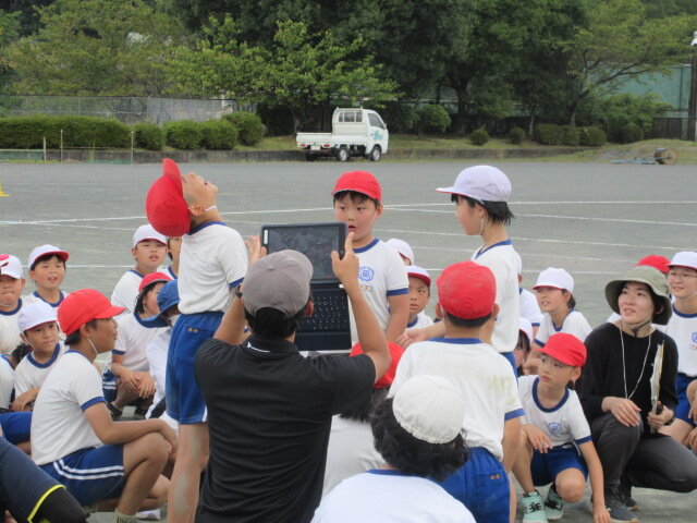http://www.kitashitara.jp/taguchi-el/3250ac4b8b92789a9350e1bb61ec33c23f0ed070.JPG