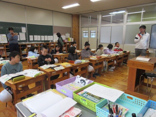 http://www.kitashitara.jp/taguchi-el/3c8742f39fc6657b9bff3b3d28278173e9821982.JPG