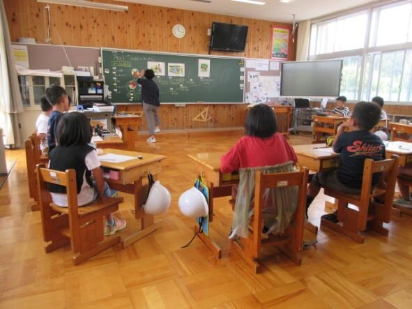 http://www.kitashitara.jp/taguchi-el/4d17ad60bb17cd31c9835b5b97b7152587d3c7cf.JPG