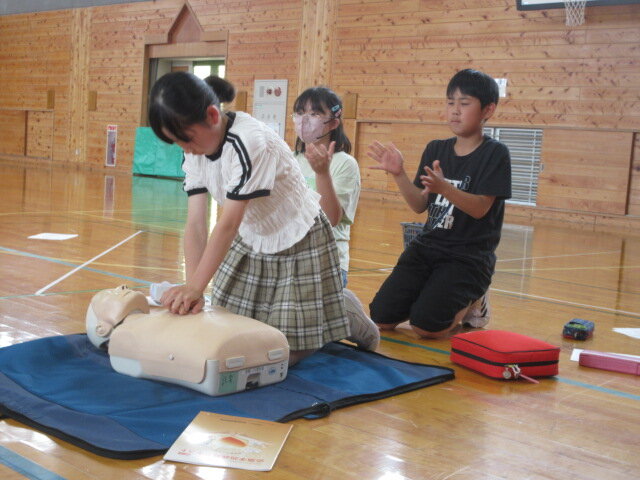 http://www.kitashitara.jp/taguchi-el/6680e809443b6eb72be95b0aa07dc5b8e75cd892.JPG