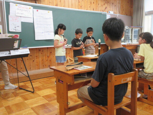 http://www.kitashitara.jp/taguchi-el/7baad4ed5c8cf45762ca117d55df9209bf5ff1c8.JPG