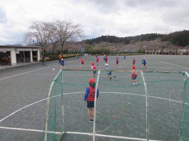 http://www.kitashitara.jp/taguchi-el/958c83dad382b7b70b37a80085813c73d48c6ead.JPG
