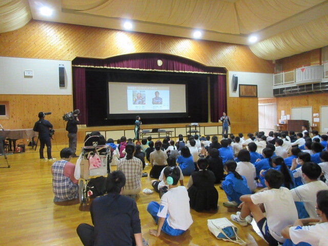 http://www.kitashitara.jp/taguchi-el/IMG_1387.JPG