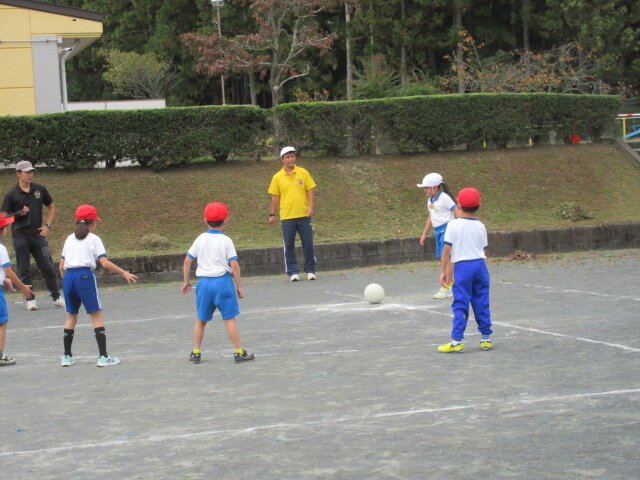 http://www.kitashitara.jp/taguchi-el/IMG_1413.JPG