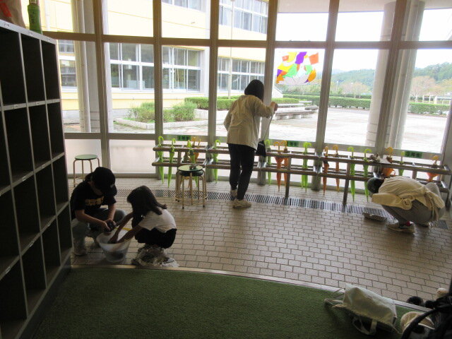 http://www.kitashitara.jp/taguchi-el/IMG_1450.JPG