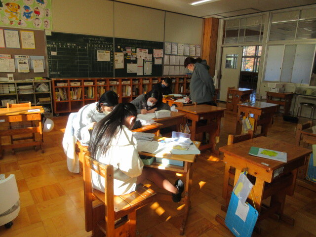 http://www.kitashitara.jp/taguchi-el/IMG_1643.JPG