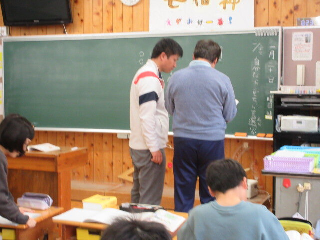 http://www.kitashitara.jp/taguchi-el/IMG_1660.JPG