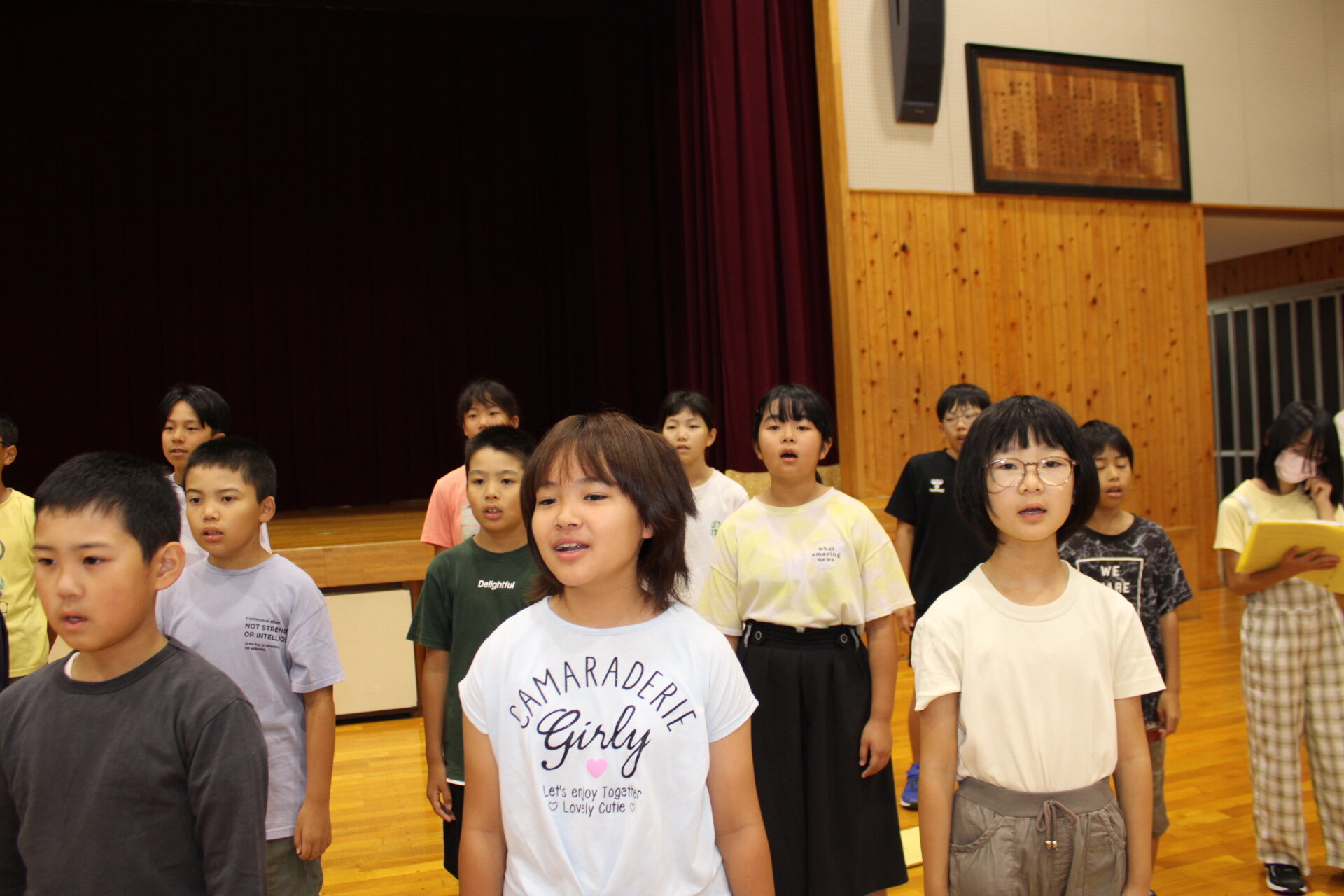 http://www.kitashitara.jp/taguchi-el/IMG_2374.JPG