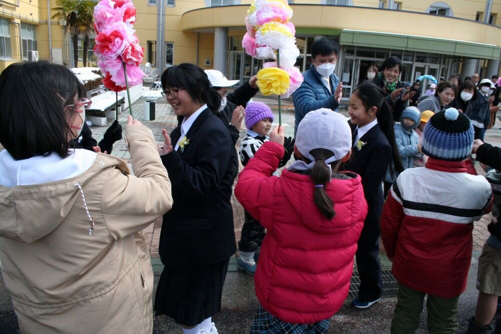 http://www.kitashitara.jp/taguchi-el/IMG_4848.JPG