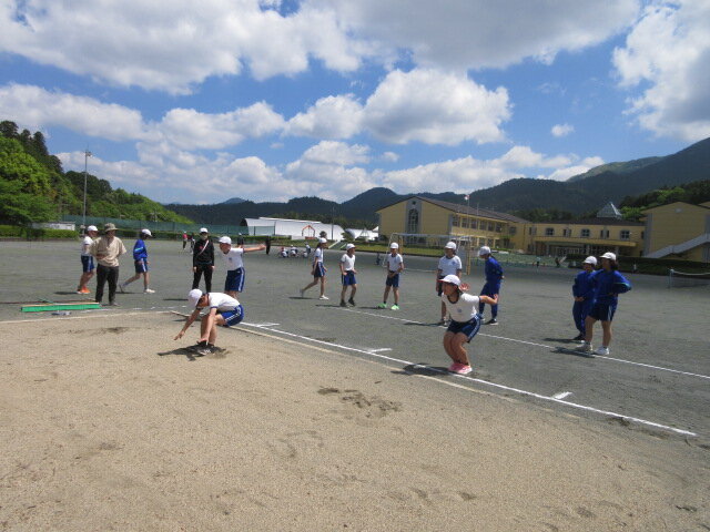 http://www.kitashitara.jp/taguchi-el/a30b812c4205999031121b823909eb47f0070424.JPG