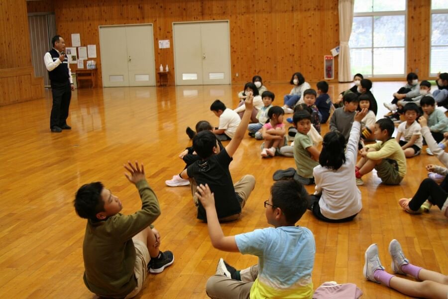 http://www.kitashitara.jp/taguchi-el/s-IMG_5513.jpg