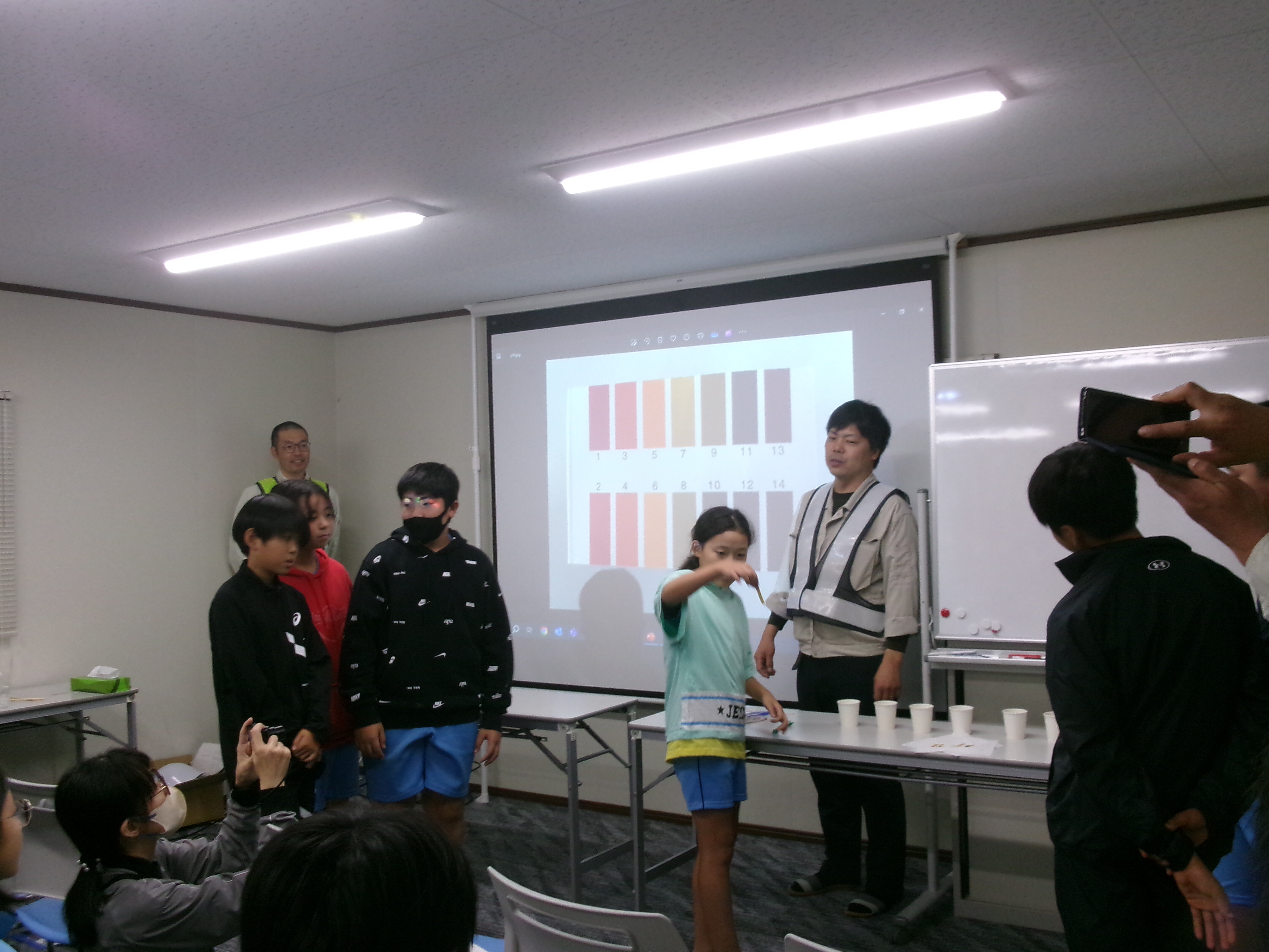 http://www.kitashitara.jp/toei-el/143_1878.JPG