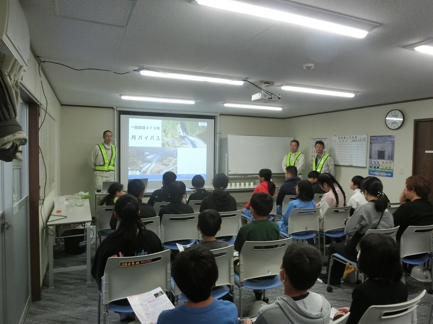 http://www.kitashitara.jp/toei-el/CIMG2923.JPG