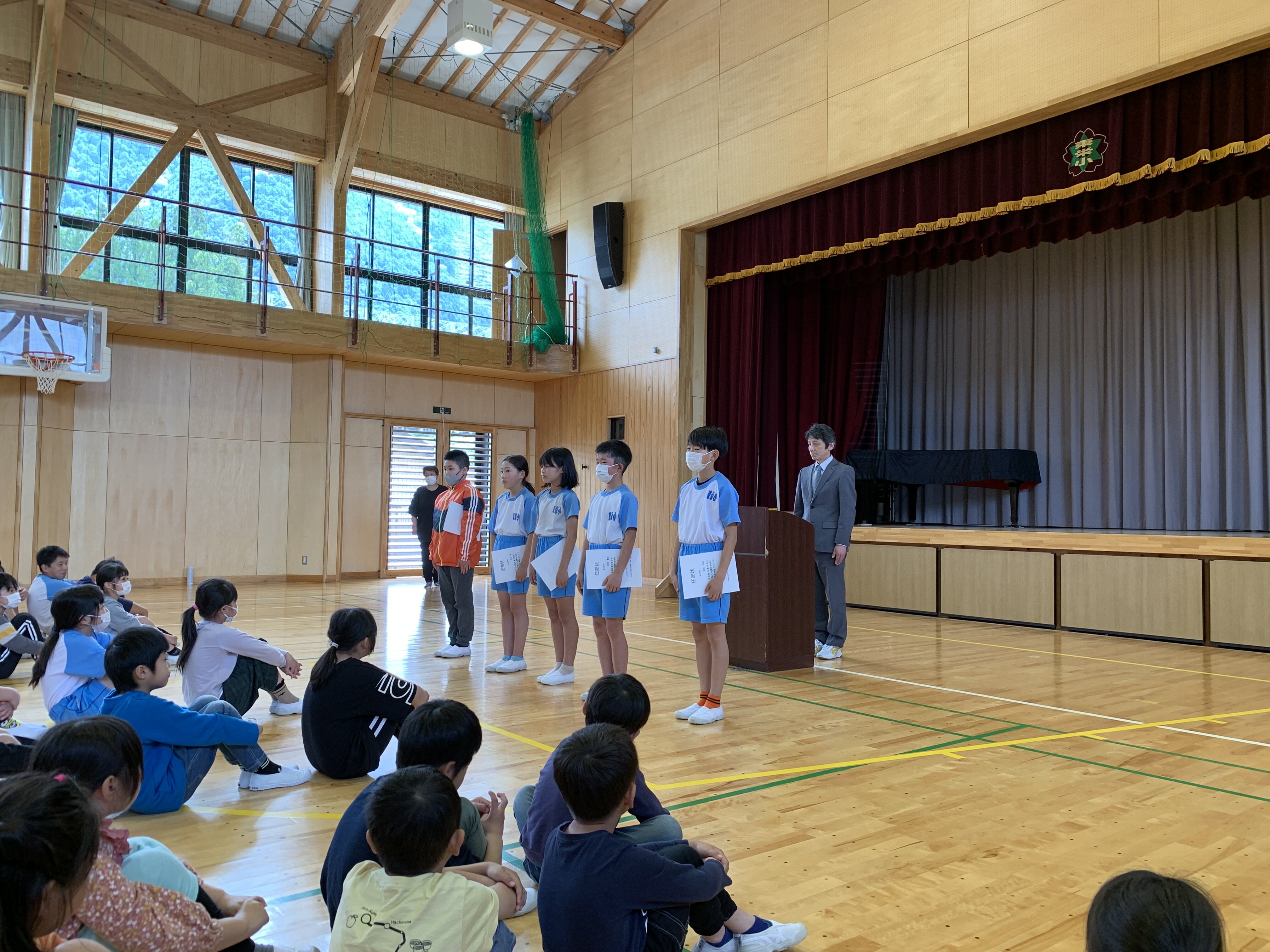 http://www.kitashitara.jp/toei-el/IMG_8040.JPG