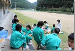 お弁当給食・合同遊び057